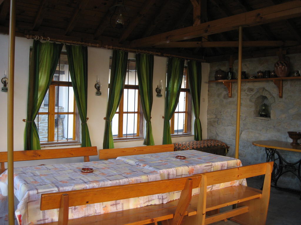 Guest House Astra Arbanasi Exterior photo